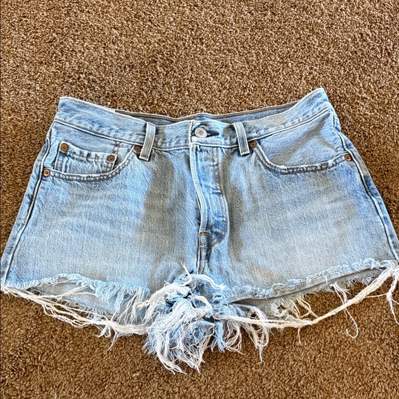 Levi's Pants - Women’s Levi’s denim cutoff shorts button fly sz 28 daisy dukes